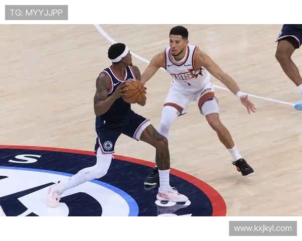 快船遭重创比尔髋部骨折需手术治疗本季提前报销噩耗来袭震动联盟